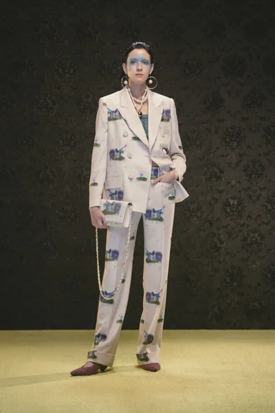Look 20
